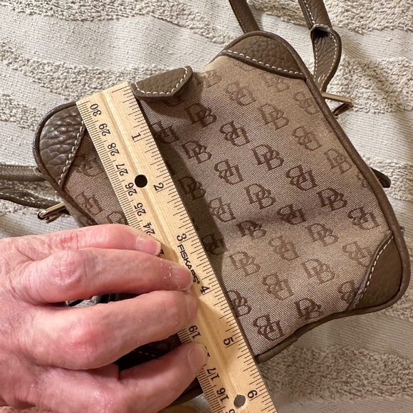 DOONEY & BOURKE Doctors Satchel, Signature Fabric, Pebble Leather Accents 🤎 - Picture 14 of 17